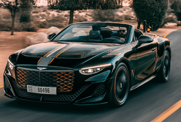 BATUR CONVERTIBLE: la joya descapotable de BENTLEY que redefine el lujo sobre ruedas