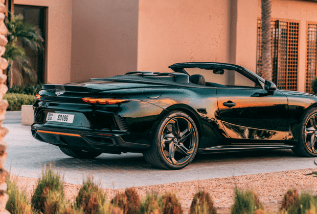 BATUR CONVERTIBLE: la joya descapotable de BENTLEY que redefine el lujo sobre ruedas