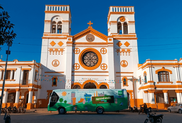 Bus del BNB: acercando la educación financiera a la población