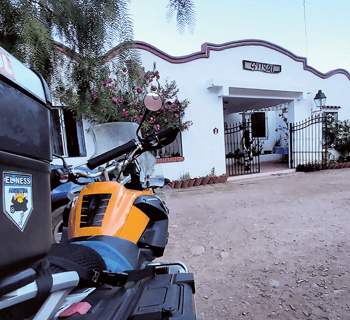 CABALLEROS DE LA RUTA: la hermandad sobre dos ruedas