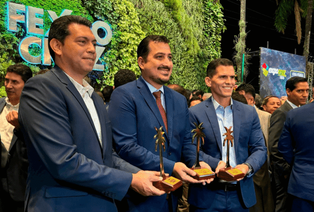 EMPACAR recibe la Palmera Dorada de Innovación y Desarrollo en Expocruz 2025