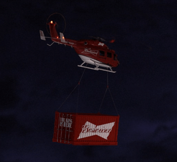 Un contenedor en los cielos anuncia que Santa Cruz está a punto de recibir algo único