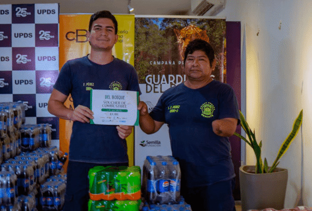 Apoyando la iniciativa de Alas Chiquitanas, CBN realiza una nueva donación de bebidas a los bomberos que combaten los incendios