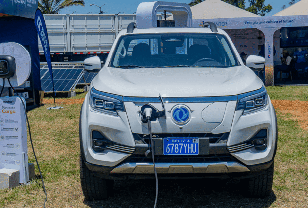 Rodaria llega a Feria Agro Vidas 2025 con su flota completa de camionetas todo terreno ZNA para los agricultores bolivianos