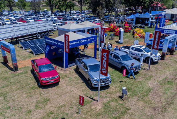 Rodaria llega a Feria Agro Vidas 2025 con su flota completa de camionetas todo terreno ZNA para los agricultores bolivianos