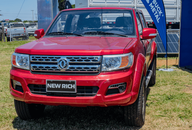 Rodaria llega a Feria Agro Vidas 2025 con su flota completa de camionetas todo terreno ZNA para los agricultores bolivianos