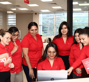 Banco Económico es uno de Mejores Lugares para Trabajar para Mujeres en Bolivia 2025