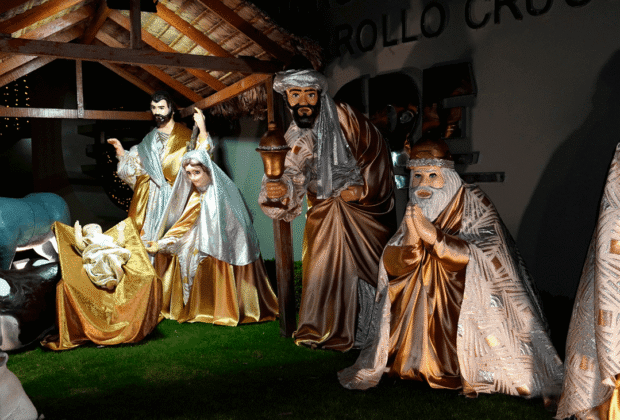 CRE enciende la Navidad en Santa Cruz con la Plaza de la Luz