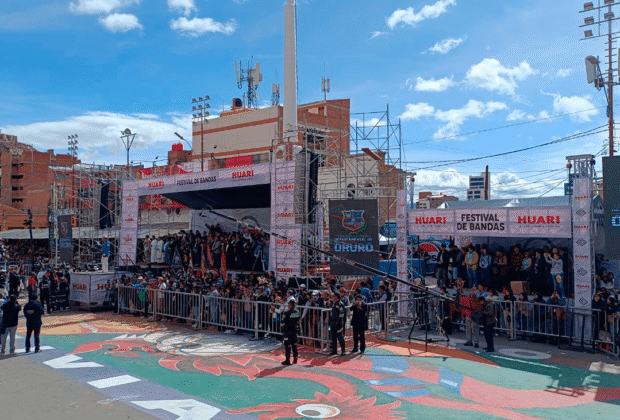Huari celebró la grandeza cultural de Oruro apoyando el festival de bandas 2026